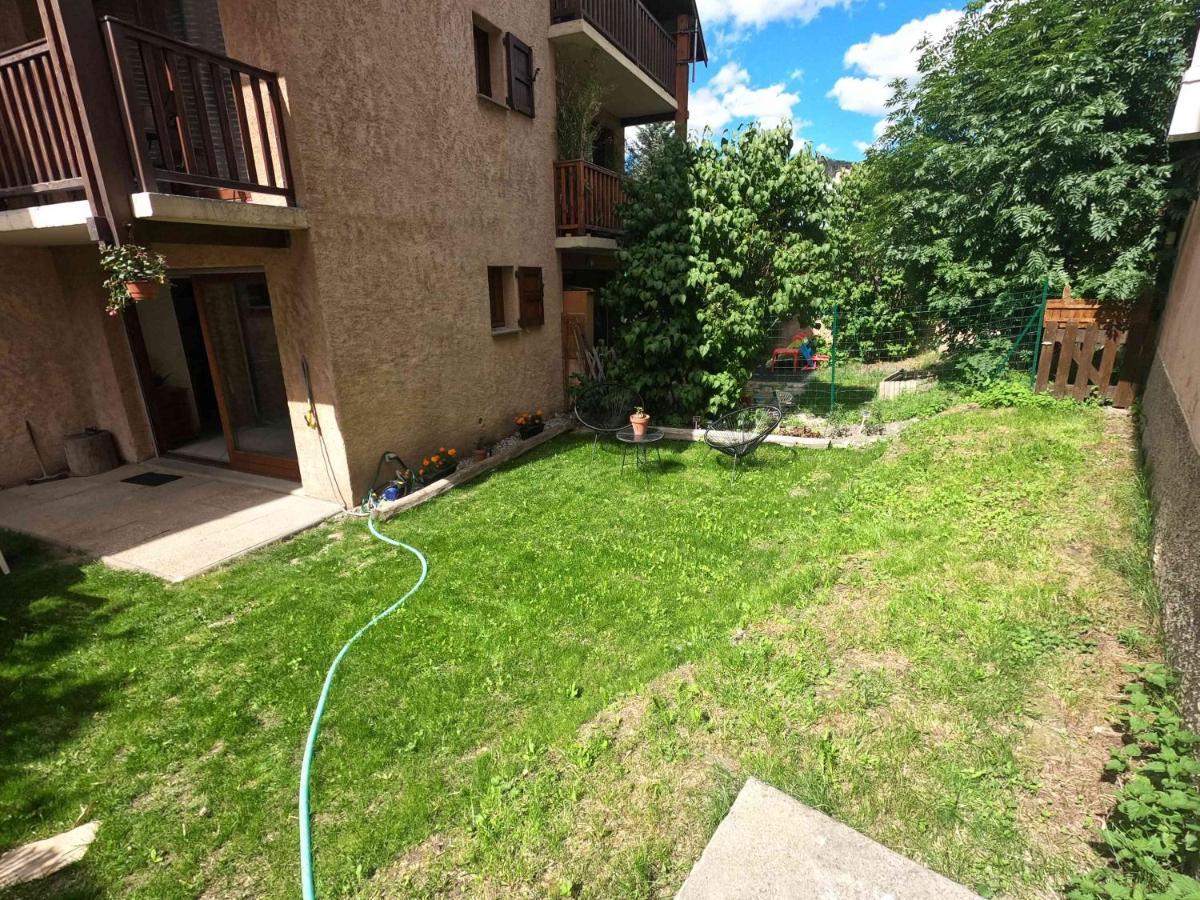 Briançon, Appartement avec jardin et terrasse. Exterior foto